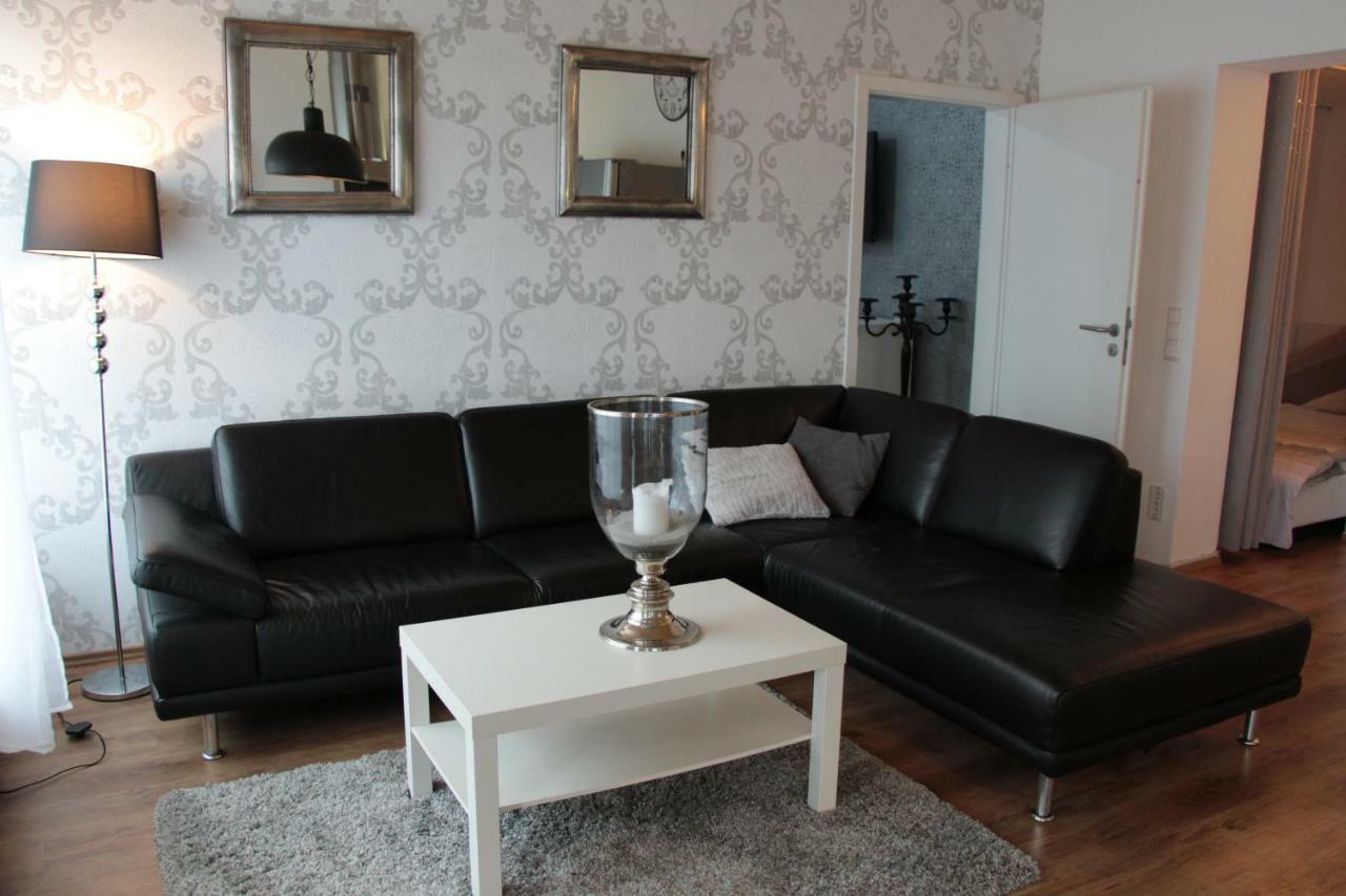 Modernes Und Gemuetliches Appartment Mit Terrasse, Stadtnah Ravensburg Esterno foto